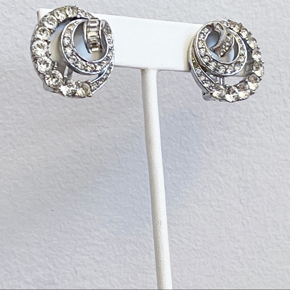 Boucher Estate Rhinestone Statement Clip Earrings - Picture 10 of 11